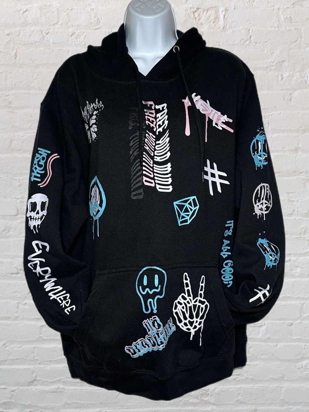 Eighty - Eight Black & Pastel Graffiti Graphic Hoodie in Men's Size X-Large